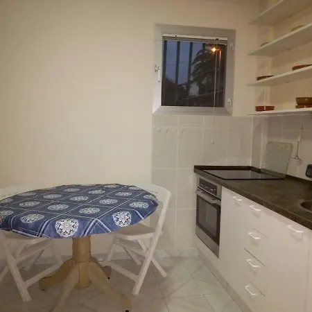 Romantisches Haus Mit Privatpool