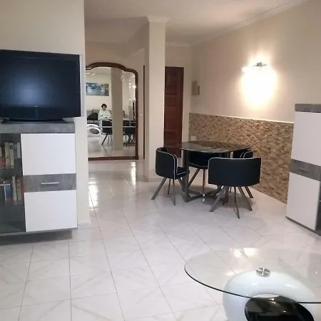 Romantisches Haus Mit Privatpool Appartement *